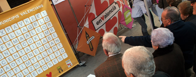 “En valencià” a peu de carrer En valencià a peu de carrer
