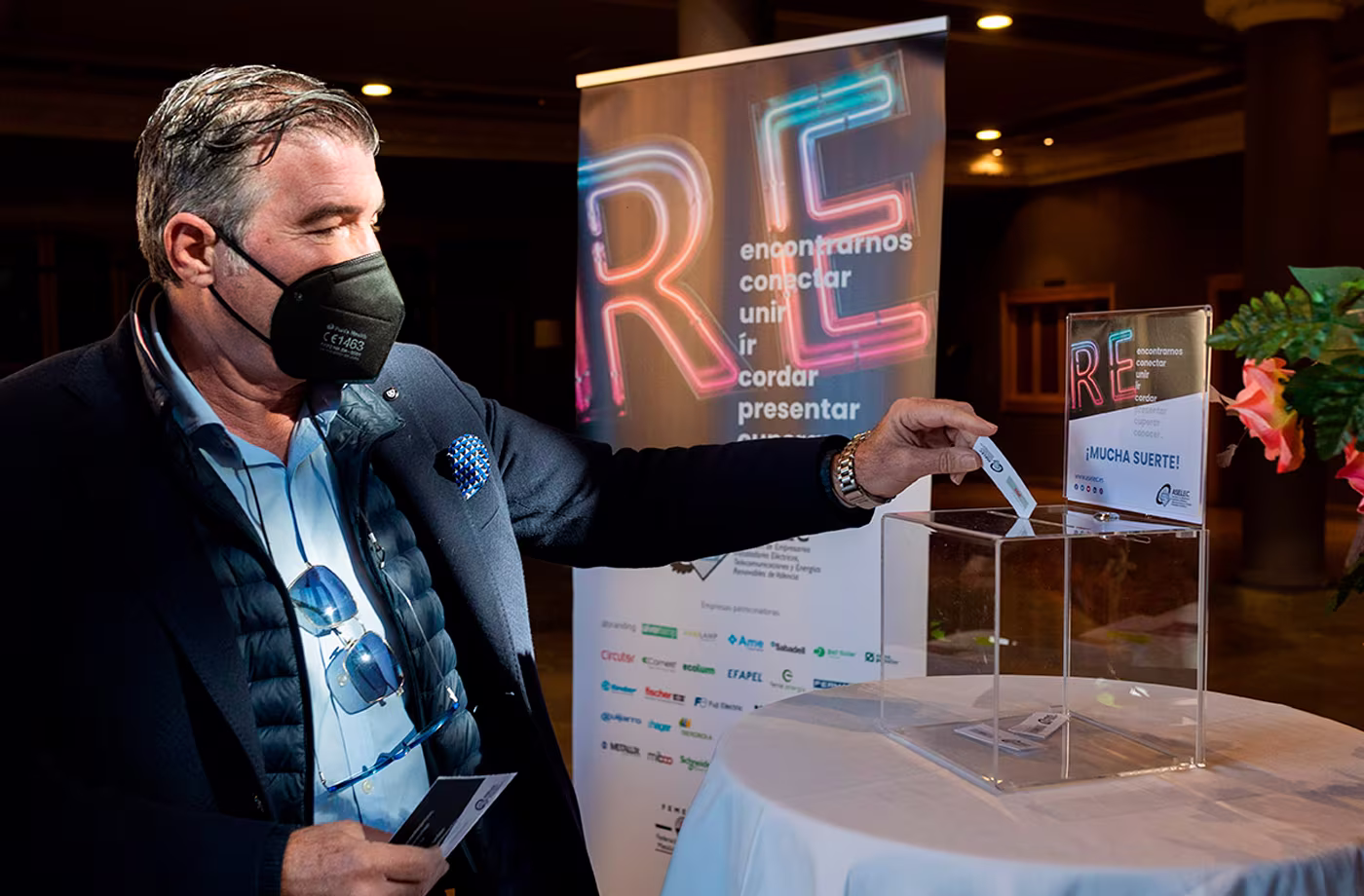 diseno urna evento re aselec abranding