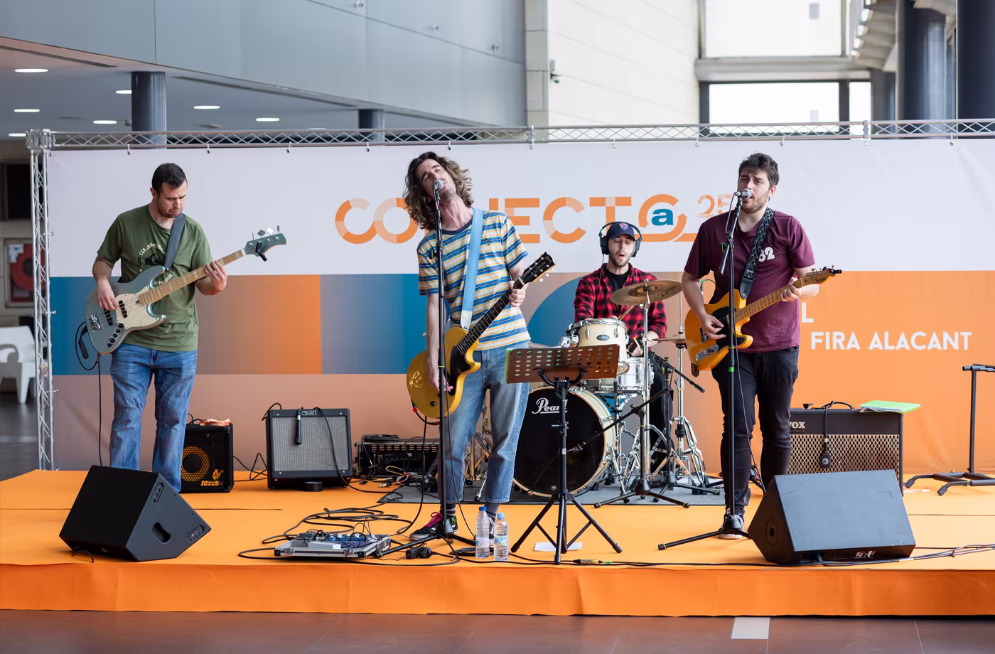 actuacion CONNECTA25 abranding