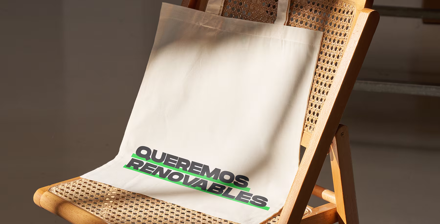 tote QUEREMOS RENOVABLES abranding